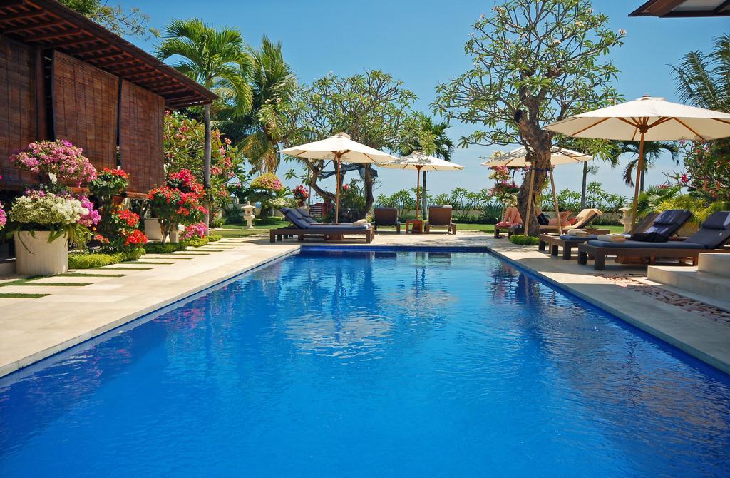 Frangipani Beach Hotel Lovina Екстериор снимка