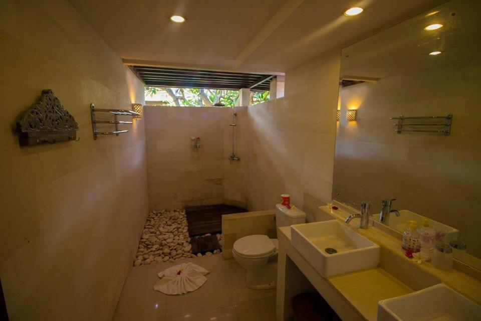 Frangipani Beach Hotel Lovina Екстериор снимка